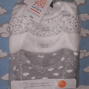 Set of 4 short sleeve bodysuits